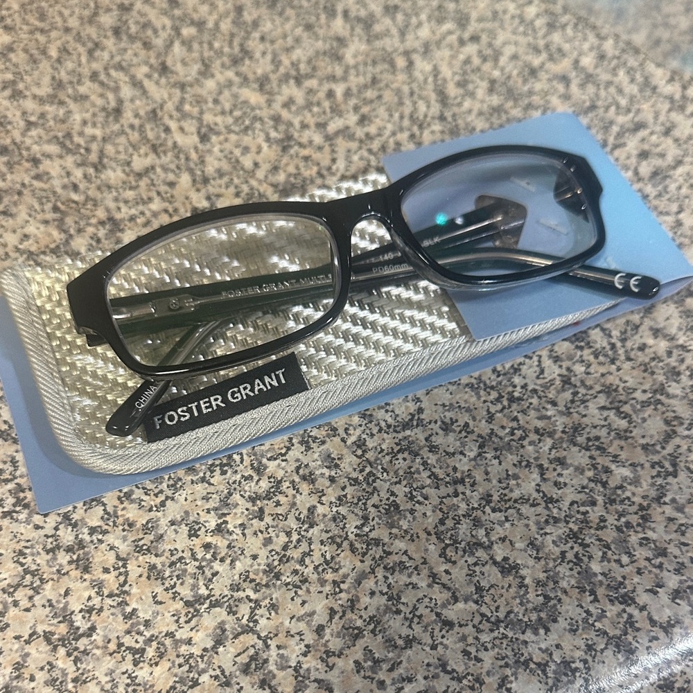 Foster Grant Multi Focus Advanced Reader Classic Black Eyeglasses NEW